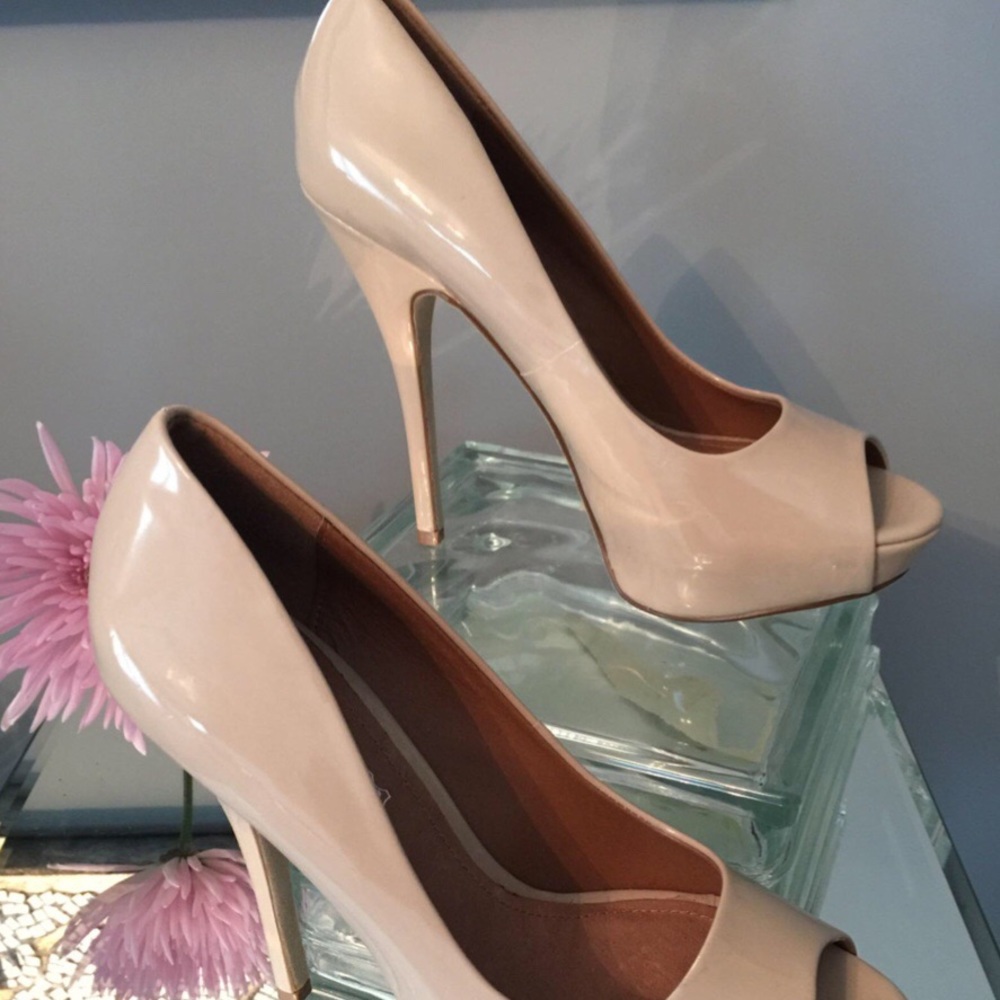 Aldo beige pumps